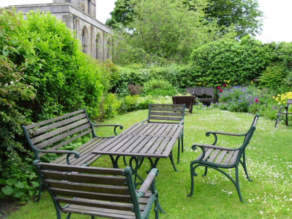 The Old Vicarage Bed and Breakfast Belford Exteriör bild